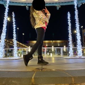 Girls opalescent and silver. sequin jacket/ sweater S 6/6X So Cute!